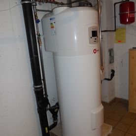 Chauffe-eau pompe à chaleur : une économie pouvant aller jusqu'à 80% par rapport à un boiler électrique - Oggier chauffage sanitaire